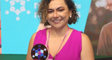 Dina, vencedora da etapa nacional do Prêmio Sebrae Mulher de Negócios (Foto: Divulgação)